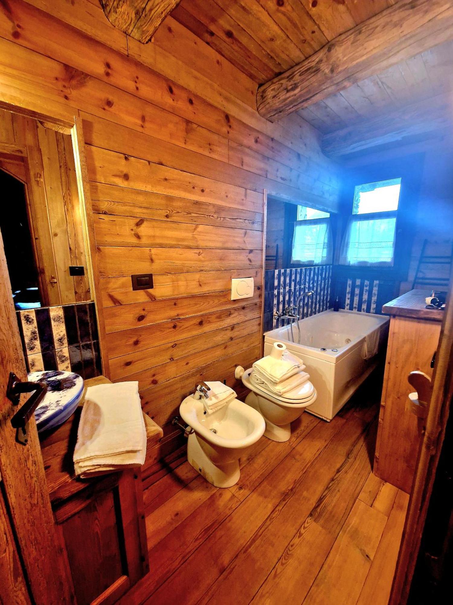 Chalet Euthalia Restaurant & Suites San Giacomo  Kültér fotó
